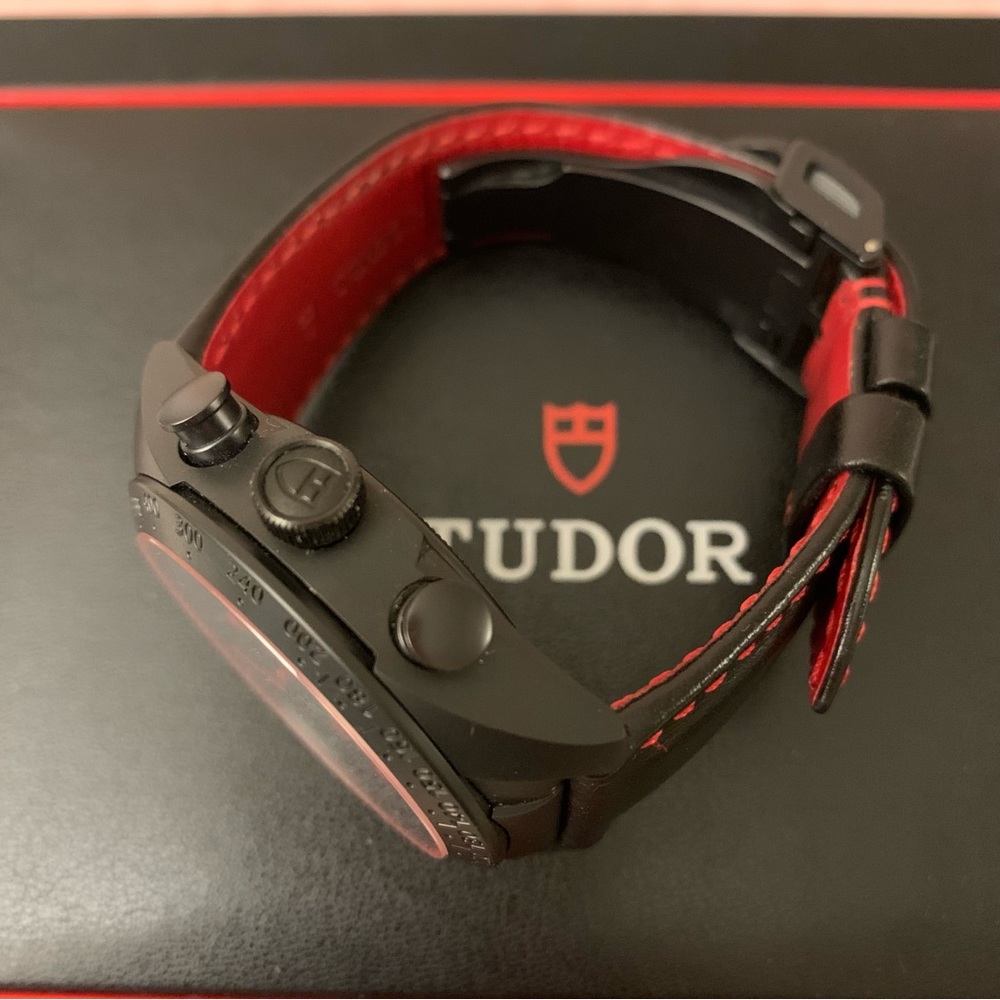 Tudor Fastrider black shield Ducati watch Black/Red/Black - Picture 7 of 14